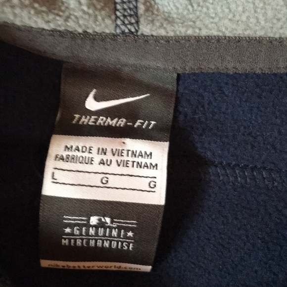 COPY - Nike thermafit Detroit Tigers navy w grey sleeves hoodie EUC - Picture 2 of 7
